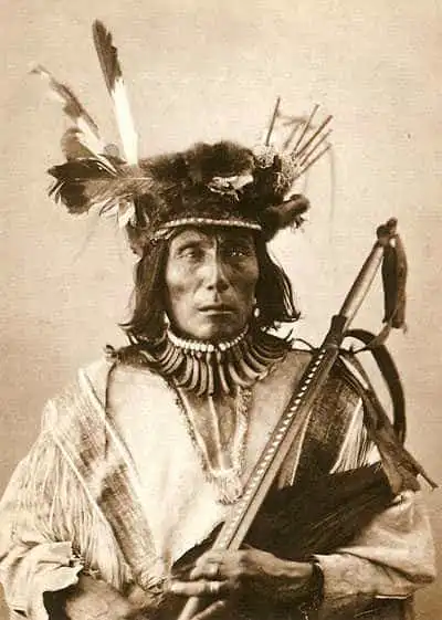Medicine Bear, Mato Wakan, Dakota indian medicine man. Photo by Alexander Gardner, 1872.