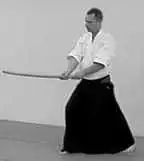 CHUDAN KAMAE