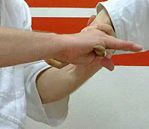 Aikido technique IRIMINAGE against knife attacks, TANTO DORI, by Stefan  Stenudd in 2007 