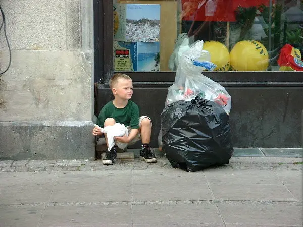 Folks at a festival. Photo: Stefan Stenudd.