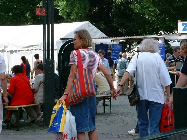 Folks at a festival. Photo: Stefan Stenudd.