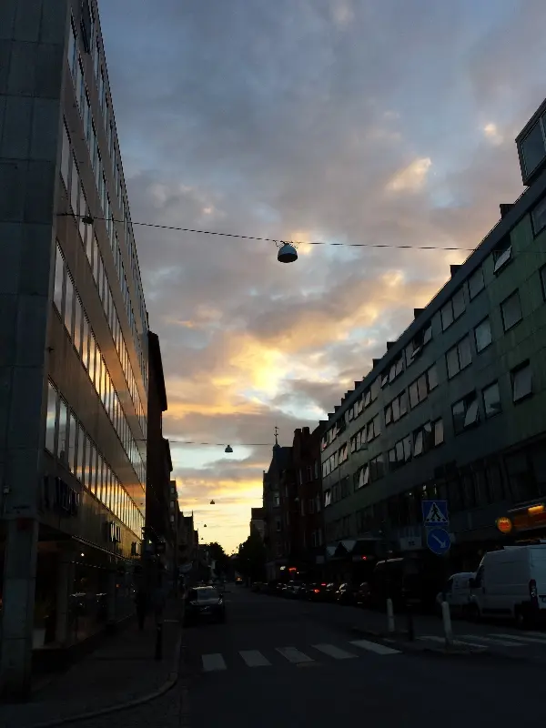 Sky photo by Stefan Stenudd.