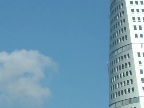 Turning Torso in Malm, Sweden. Photo by Stefan Stenudd.