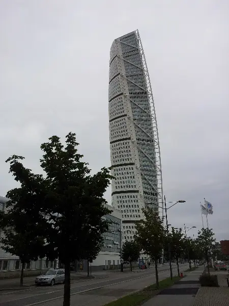 Turning Torso in Malm, Sweden. Photo by Stefan Stenudd.